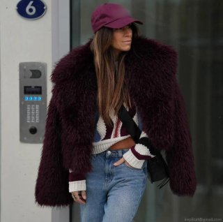 Women's Fashion Faux Fur Coat Elegant Lapel Plush Short Jacket Warm Autumn Winter Polyester Outerwear Streetwear For Women Wine Red