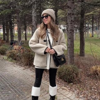 Women's Faux Fur Sherpa Lamb Wool Jacket Contrast Piping Round Neck Single Breasted Toggle Coat Warm Winter Outerwear Casual Streetwear