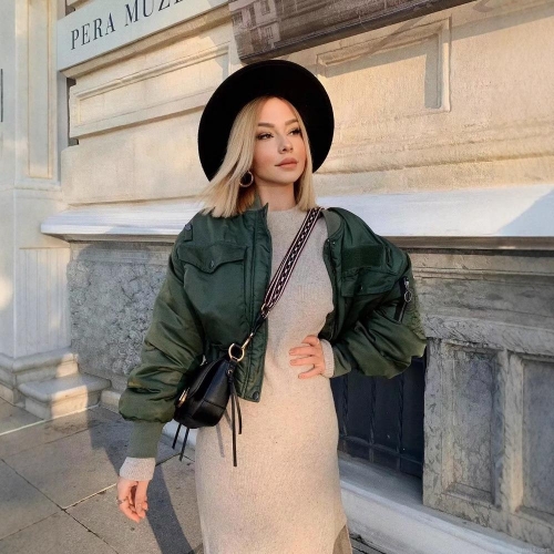 Women's Classic Army Green Short Bomber Jacket MA-1 Flight Jacket Windproof Padded Coat With Orange Lining For Autumn Winter Streetwear Vintage Style