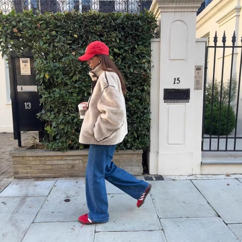 Women's Chic Faux Shearling Jacket Standing Collar Faux Leather Trim 100% Polyester Faux Fur Coat Loose Fit Casual Warm Short Outerwear Streetwear For Fall Winter