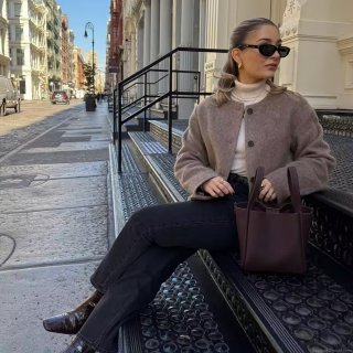 Women Elegant Round Neck Short Plush Jacket Single Breasted Faux Fur Fleece Coat Solid Color Long Sleeve Warm Outwear For Autumn Winter Ladies Clothing