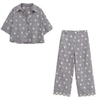 Women's Black and White Gingham 2-Piece Set Casual Shirt and Pants With White Floral Embroidery Scalloped Hem Short Sleeve Button Up Top And High Waist Wide Leg Trousers For Streetwear Summer