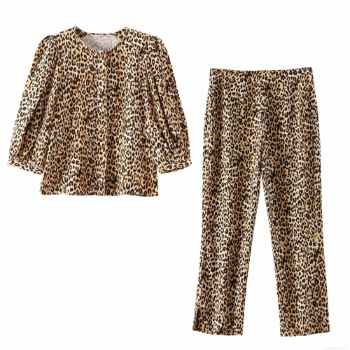 Women's Leopard Print Two Piece Set Casual Long Sleeve Shirt and Straight Leg Pants Polyester Woven Lounge Outfits for Daily Streetwear Fashion