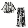 Women's Casual Geometric Print Two Piece Set Round Neck Drop Shoulder Polyester Top And Wide Leg Pants Streetwear Summer Outfits