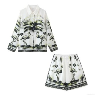 Women Tropical Flamingo Print Casual Two-Piece Set Long Sleeve Button Up Lapel Shirt And Elastic Waist Shorts Vacation Outfit For Summer