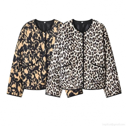 Women's Fashion Leopard Print Quilted Jacket Lightweight Padded Puffer Coat Round Neck Button Down Outerwear with Pockets for Autumn Winter Casual Streetwear