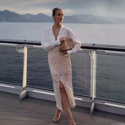 Elegant Women Sexy Crochet Lace Two Piece Set Hollow Out Sleeveless Knit Crop Top And Side Split Maxi Skirt Solid Color Beige Beach Vacation Skirt Set