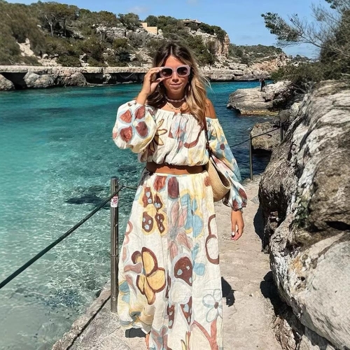 Women's Bohemian Off Shoulder Floral Print Skirt Set Long Sleeve Crop Top And High Waist Long Skirt Vacation Beachwear Two Piece Outfits