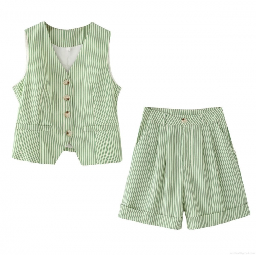 Women's Summer Vertical Stripe Vest And Shorts Set Casual Sleeveless V-Neck Button Down Waistcoat With Rolled Hem Shorts Two Piece Outfit For Vacation