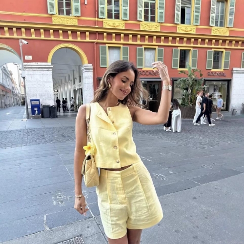 Women's Casual Sleeveless Vest And Shorts Set Solid Color Round Neck Button Up Two Piece Outfits Summer Streetwear Waistcoat Short Pants Suit