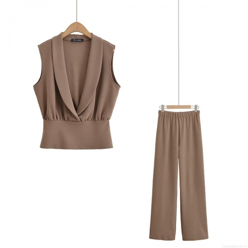 Women's Casual Two Piece Set Sleeveless V-Neck Top And High Waist Wide Leg Pants Solid Textured Polyester Crepe Outfits For Women