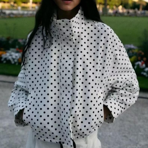 Women's Casual Polyester Two-Piece Set Stand Collar Long Sleeve Polka Dot Jacket And High Waist Shorts Set For Daily Outdoor Fashion