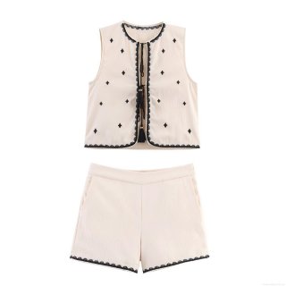 Women's Bohemian Geometric Embroidery Vest and Shorts Two Piece Set Sleeveless Tassel Waistcoat and High Waist Shorts Summer Ethnic Style Casual Outfit