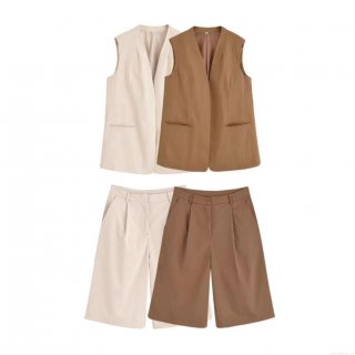 Women's Casual Two-Piece Set Sleeveless V-Neck Waistcoat And High Waist Wide Leg Shorts Suit Polyester Blend Commuting Style Office Wear Outfit