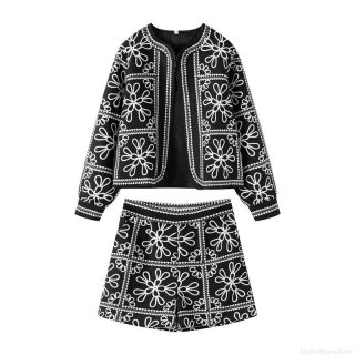 Women's Two Piece Shorts Set Casual Long Sleeve Embroidered Jacket Top and High Waist Shorts Outfits Two Piece Contrast Streetwear Tracksuit Black White