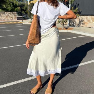 Elegant Women's Satin Midi Skirt With Lace Trim High Waist Side Slit Slim Fit Solid Color Sexy Skirts For Streetwear Party Club Wear