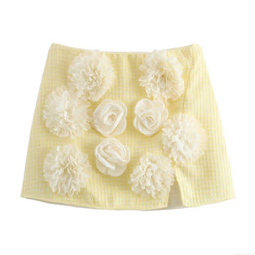 Sweet Chanel Style Yellow Plaid Tweed Mini Skirt With 3D White Flower Applique Elegant Women Bodycon Short Skirt Evening Party Clothing