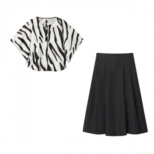 Women's Two Piece Set Zebra Print Batwing Sleeve Zipper Top and High Waist Black Pleated Midi Skirt Casual Streetwear Outfits Fall