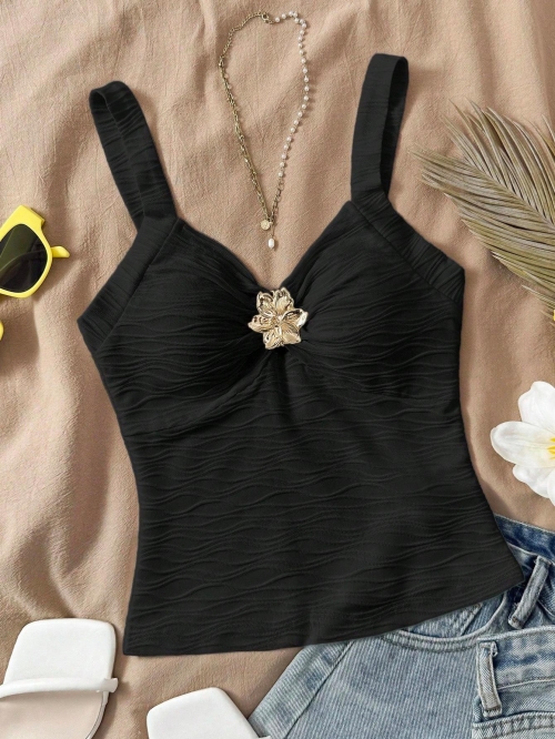 Women's Sexy Black Slim Fit Camisole Vest With Metal Flower Decor Wavy Texture V Neck Sleeveless Tank Top For Summer Vacation Beach Party