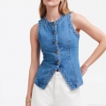 Women's Slim Fit Denim Vest Sleeveless Round Neck Single Breasted Washed Blue Denim Waistcoat Casual Streetwear Top For Women Fashionable Outerwear