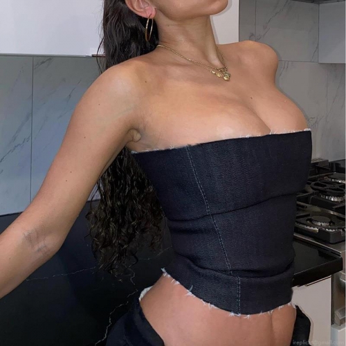 Women Sexy Faux Denim Tube Top Raw Hem Smocked Back Crop Top Y2K Spicy Girl Slim Fit Strapless Top For Beach Vacation Daily Wear