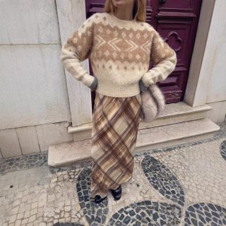 Women's Round Neck Long Sleeve Geometric Jacquard Knit Sweater Retro Fair Isle Fuzzy Pullover 95% Polyester Loose Fit Short Sweater Soft Warm Autumn Winter Top