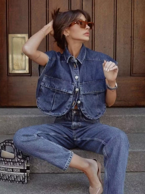 Women's Denim Vest Sleeveless Button Down Shirt Solid Color Short Length Top With Large Pockets Casual Streetwear Cargo Denim Outwear For Women