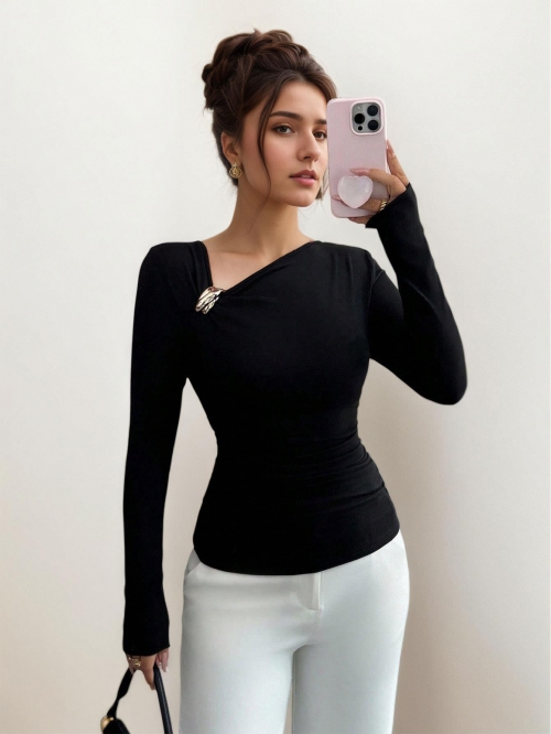 Women's Long Sleeve T-Shirt Asymmetric Neck Ruched Slim Fit Top With Gold Metal Buckle Design Elegant Polyester Elastane Base Layer For Ladies