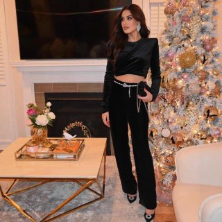 Women's Black Velvet Long Sleeve Crop Top Sexy Ruched Front Round Neck Slim Fit Velour Blouse Streetwear Party Clubwear Solid Color Tops