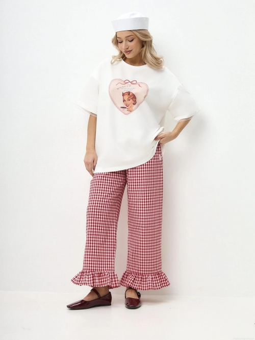 Women Cotton Blend Heart Portrait Print T-Shirt Lace Trim Short Sleeve Loose Fit Streetwear Vintage Graphic Casual Summer Top