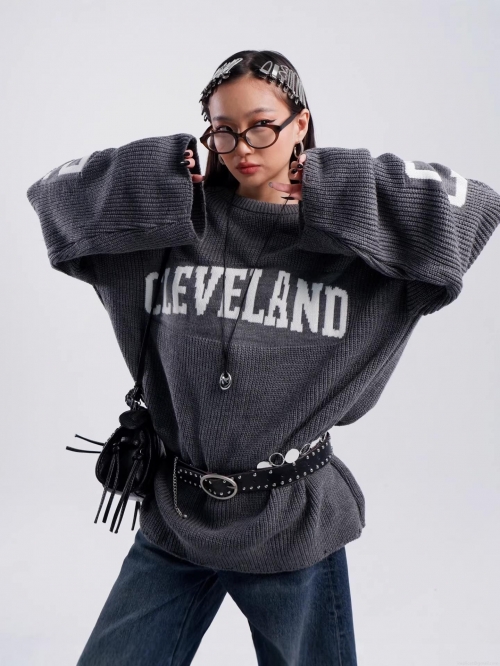 Women's Oversized Knitted Sweater Cleveland Letter Jacquard Cotton Blend Soft Warm Loose Fit Streetwear Y2K Casual Vintage Autumn Winter Pullover Tops