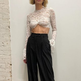 Women Sexy Lace See-Through Crop Top Floral Long Bell Sleeve Round Neck Slim Fit T-Shirt Sexy Hot Girl Style Mesh Top Twist Front Party Clubwear