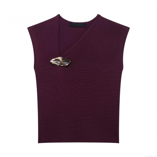 Women's Elegant Sleeveless Knit Top With Gold Metal Buckle Slim Fit V-Neck Pullover Tank Top For Office Daily Commuting Casual Wear