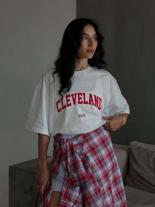Women's Retro American Streetwear Cleveland 2000 Letter Print T-Shirt 95% Cotton Oversized Drop Shoulder Summer Casual Short Sleeve Top