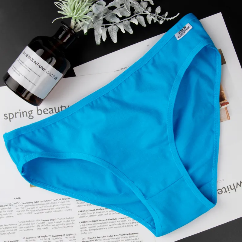 Solid-Toned Mid-Waist Panties for Everyday Wear